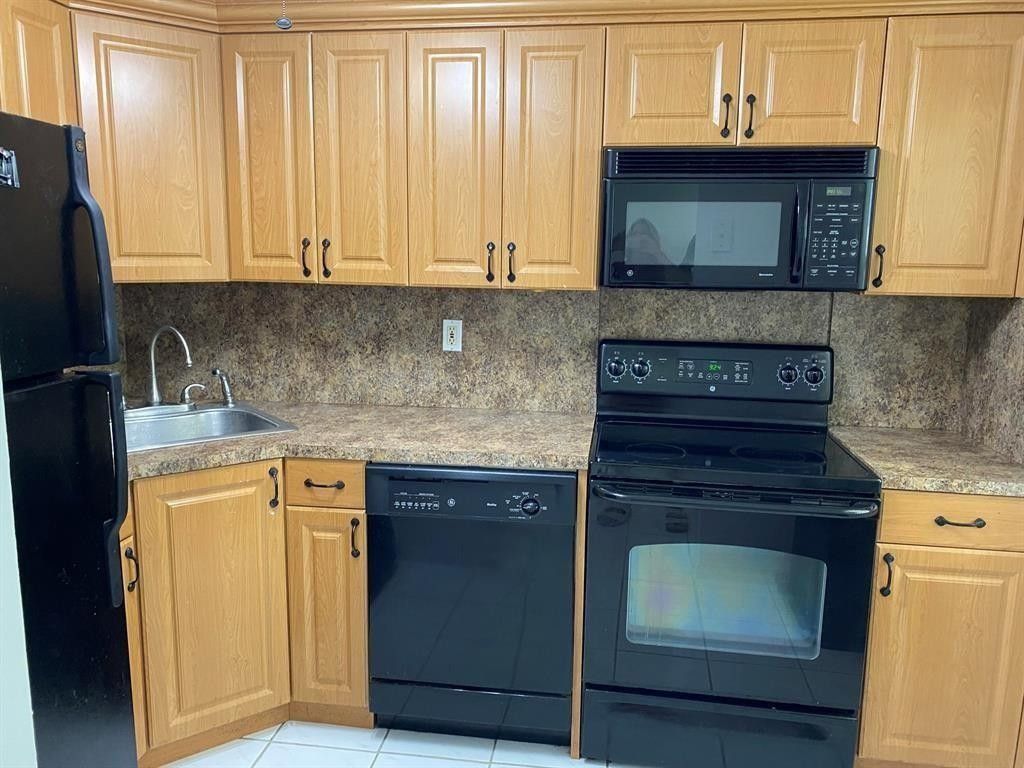 Photo of 340 NW 19th Street #207, Boca Raton, FL 33432 (MLS # F10529324)