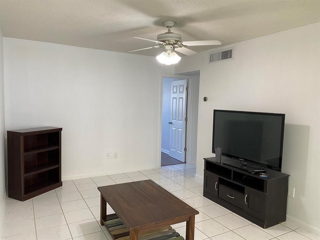Photo of 340 NW 19th Street #207, Boca Raton, FL 33432 (MLS # F10529324)