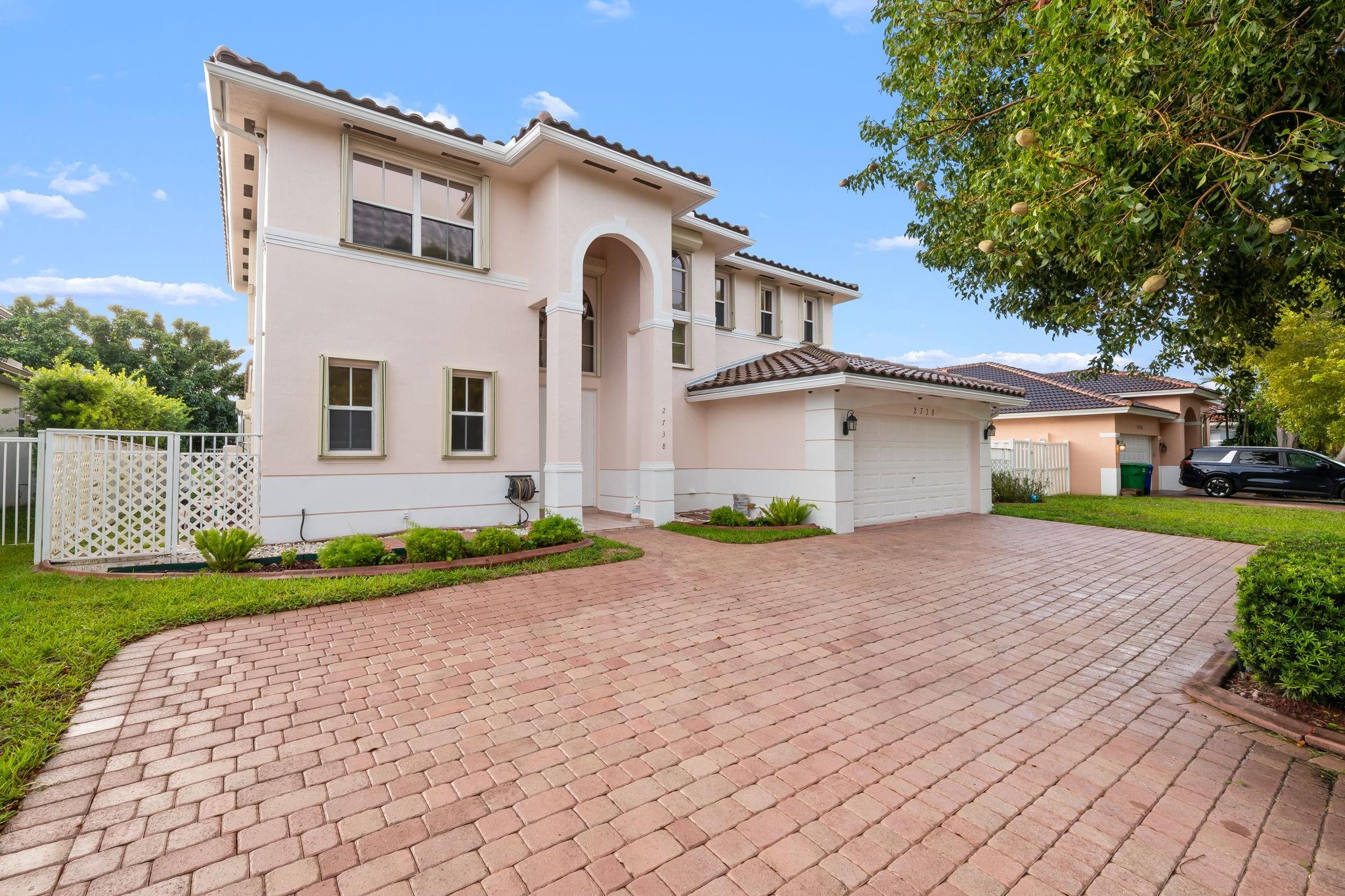 Tequesta Cove - Residential