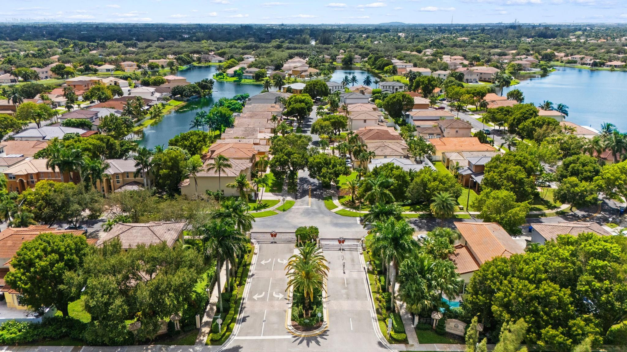Tequesta Cove - Residential