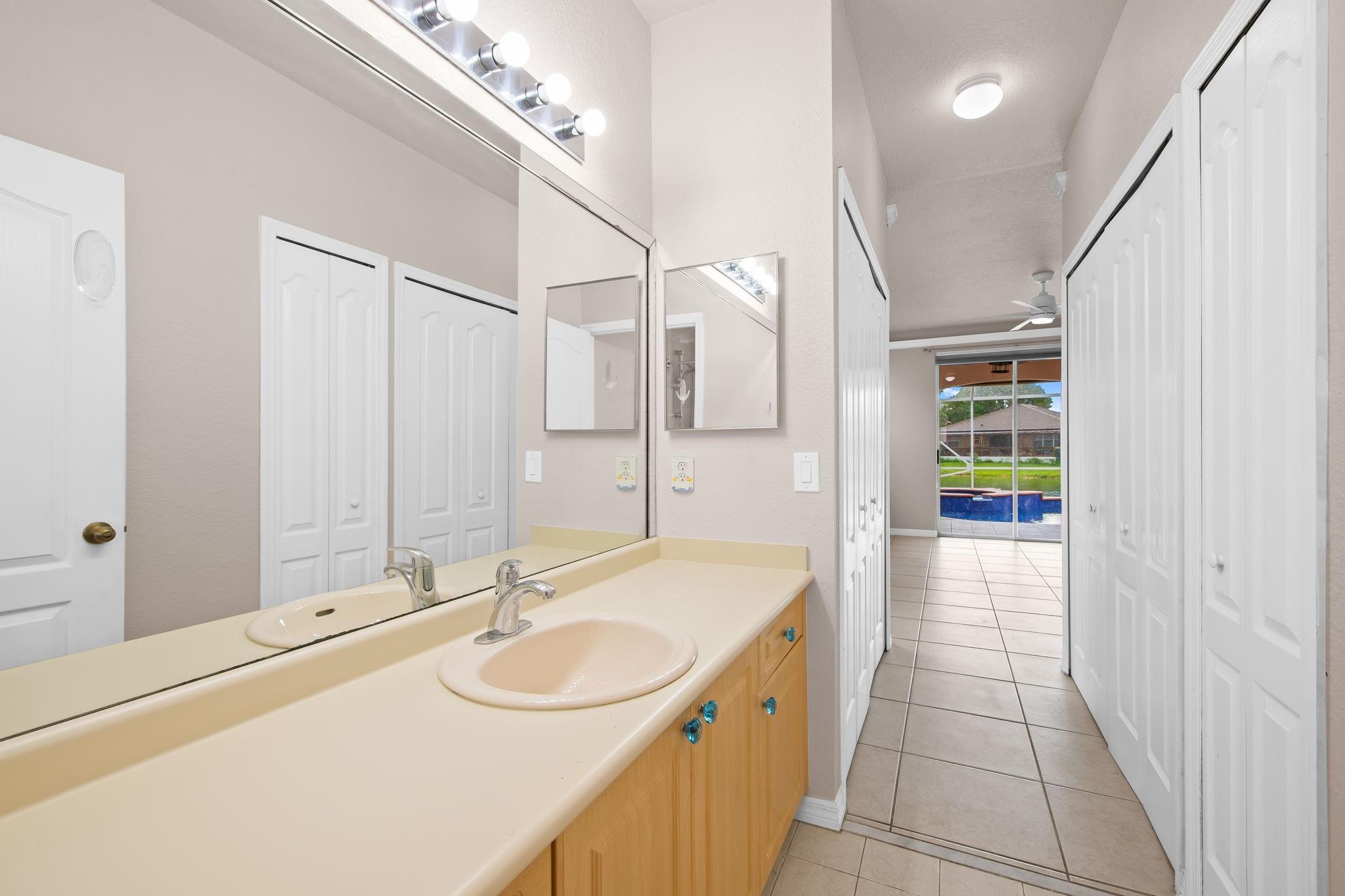 Tequesta Cove - Residential