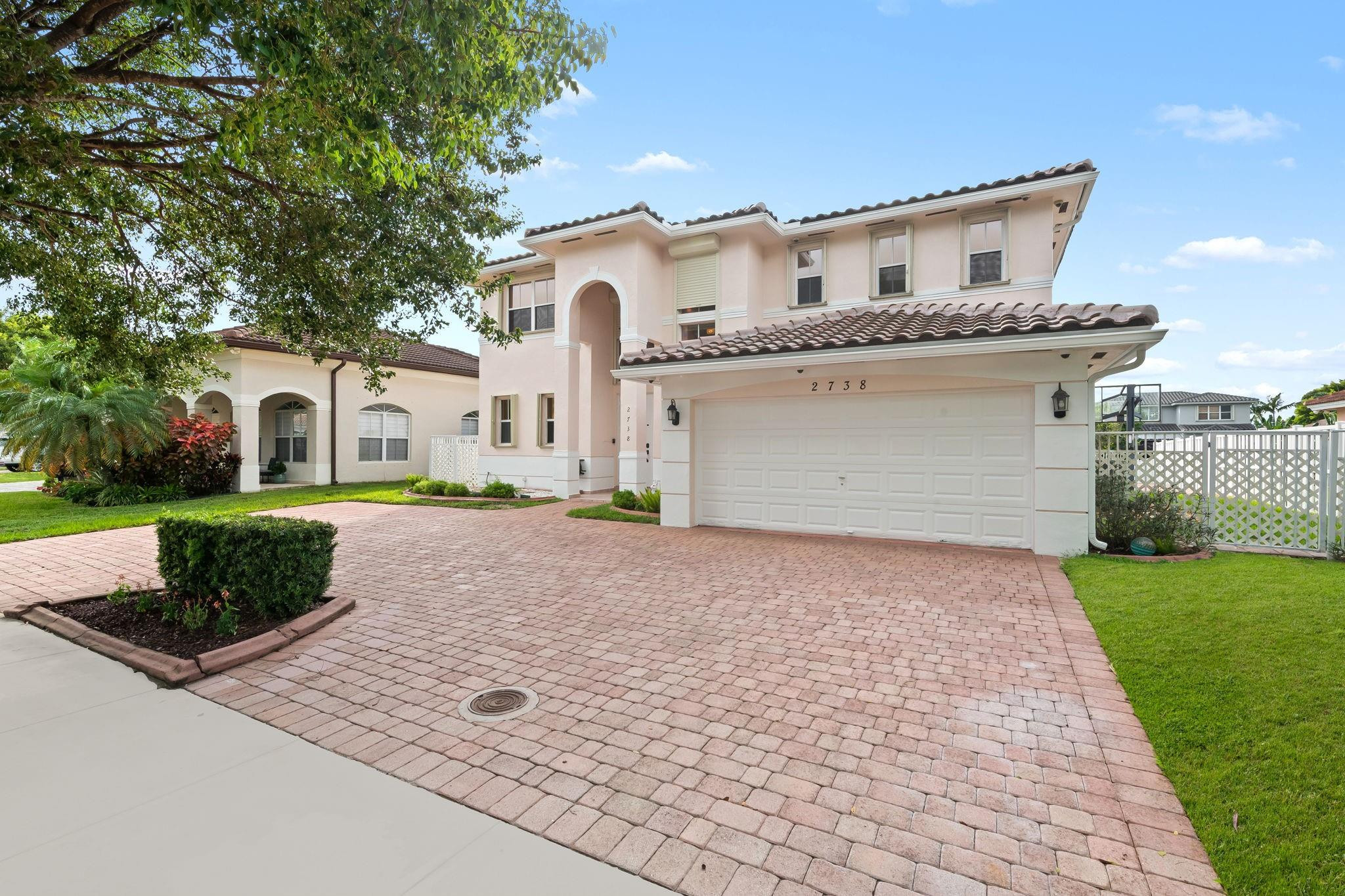 Tequesta Cove - Residential