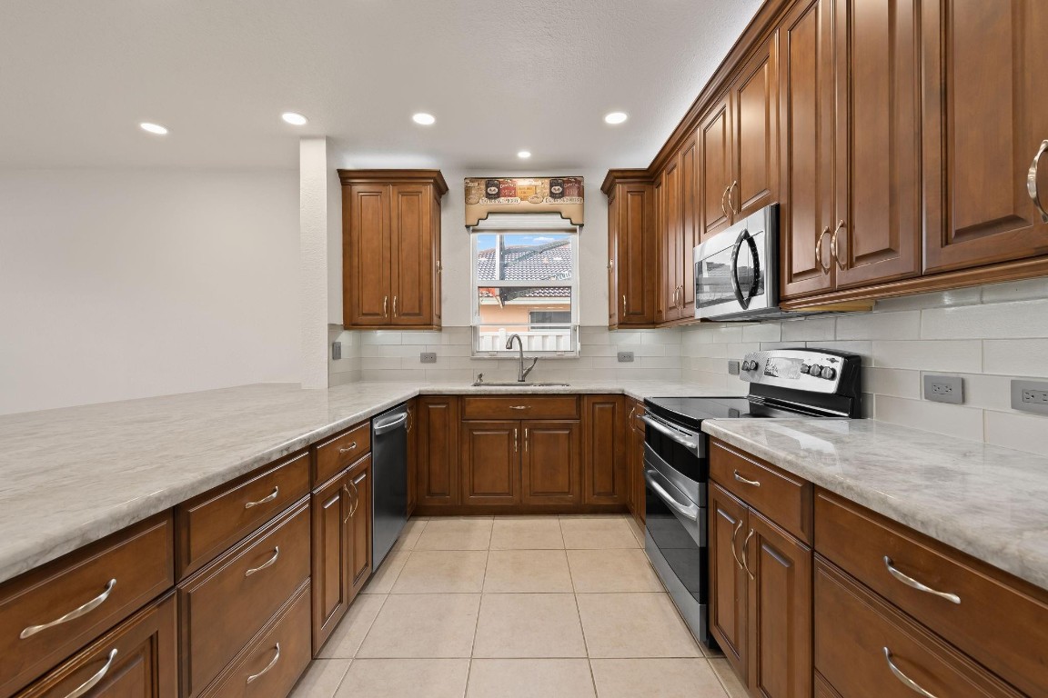 Tequesta Cove - Residential