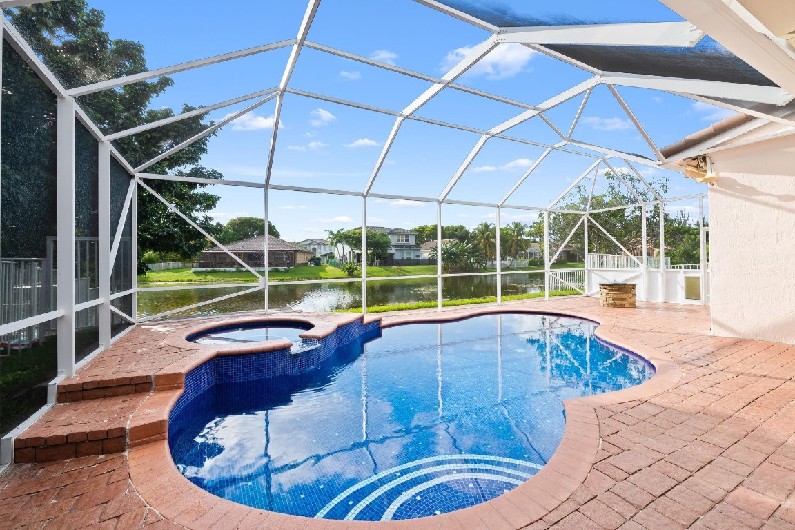 Tequesta Cove - Residential