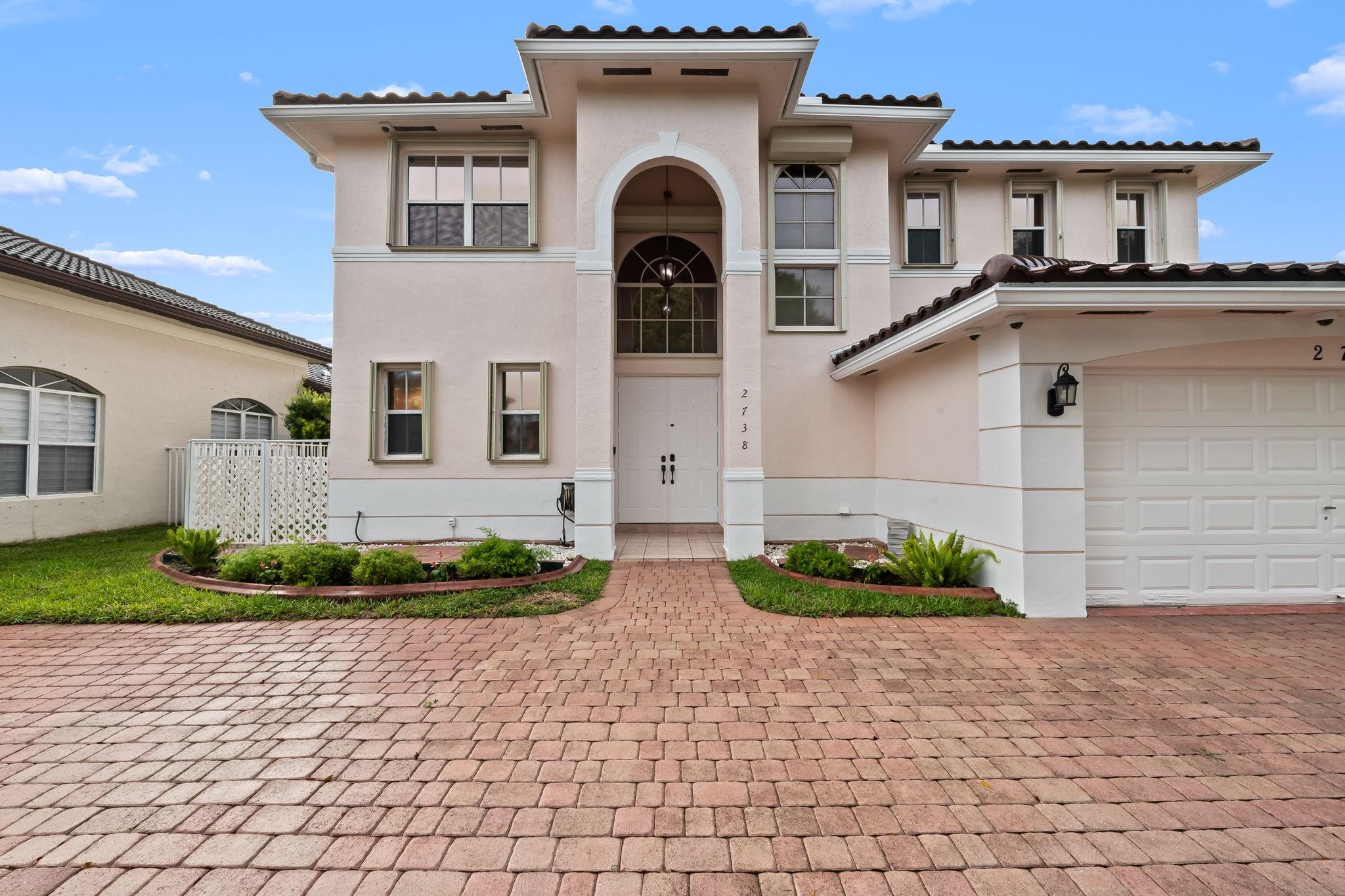 Tequesta Cove - Residential