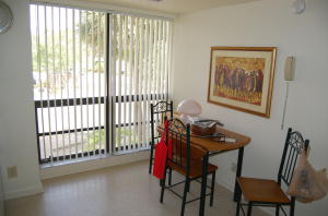 GOLF VILLAS - Residential