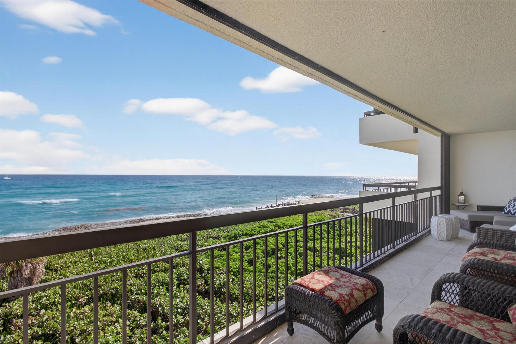 4050 N Ocean Drive 301