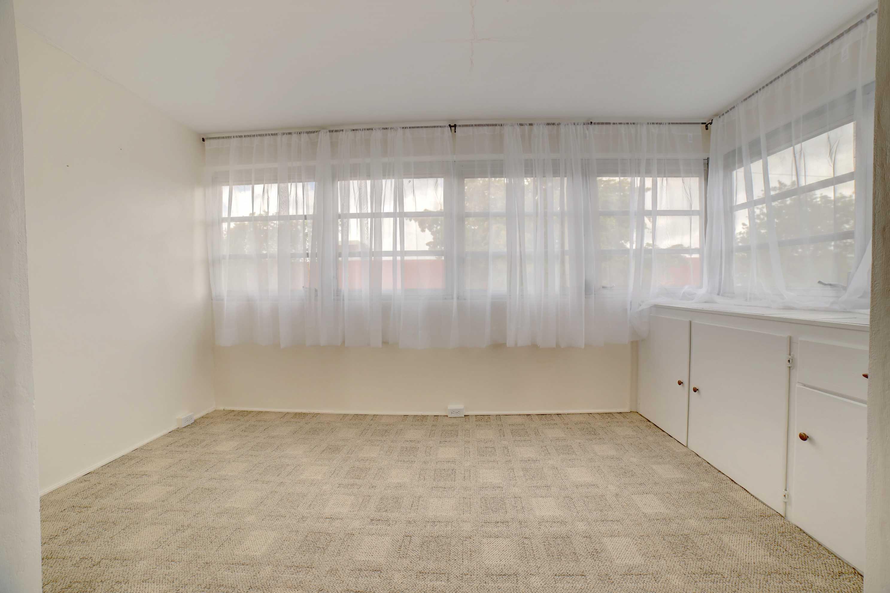 1117 Lake Terrace 210