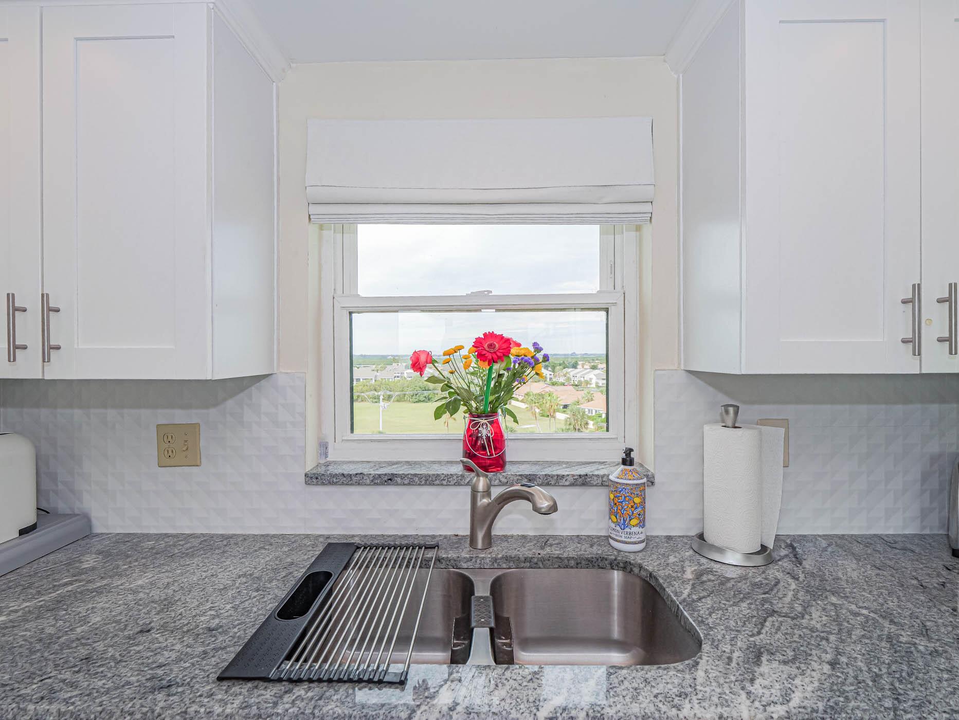 SANDS ON THE OCEAN SECTIO - Residential