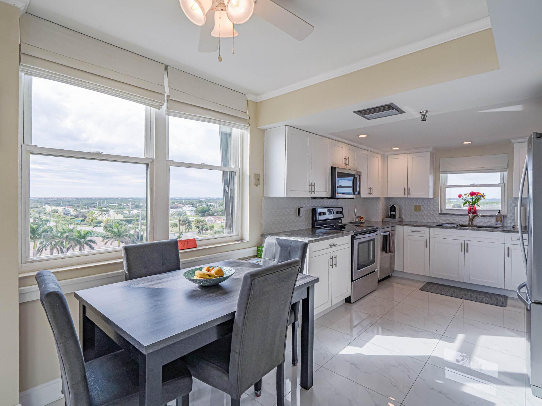 SANDS ON THE OCEAN SECTIO - Residential