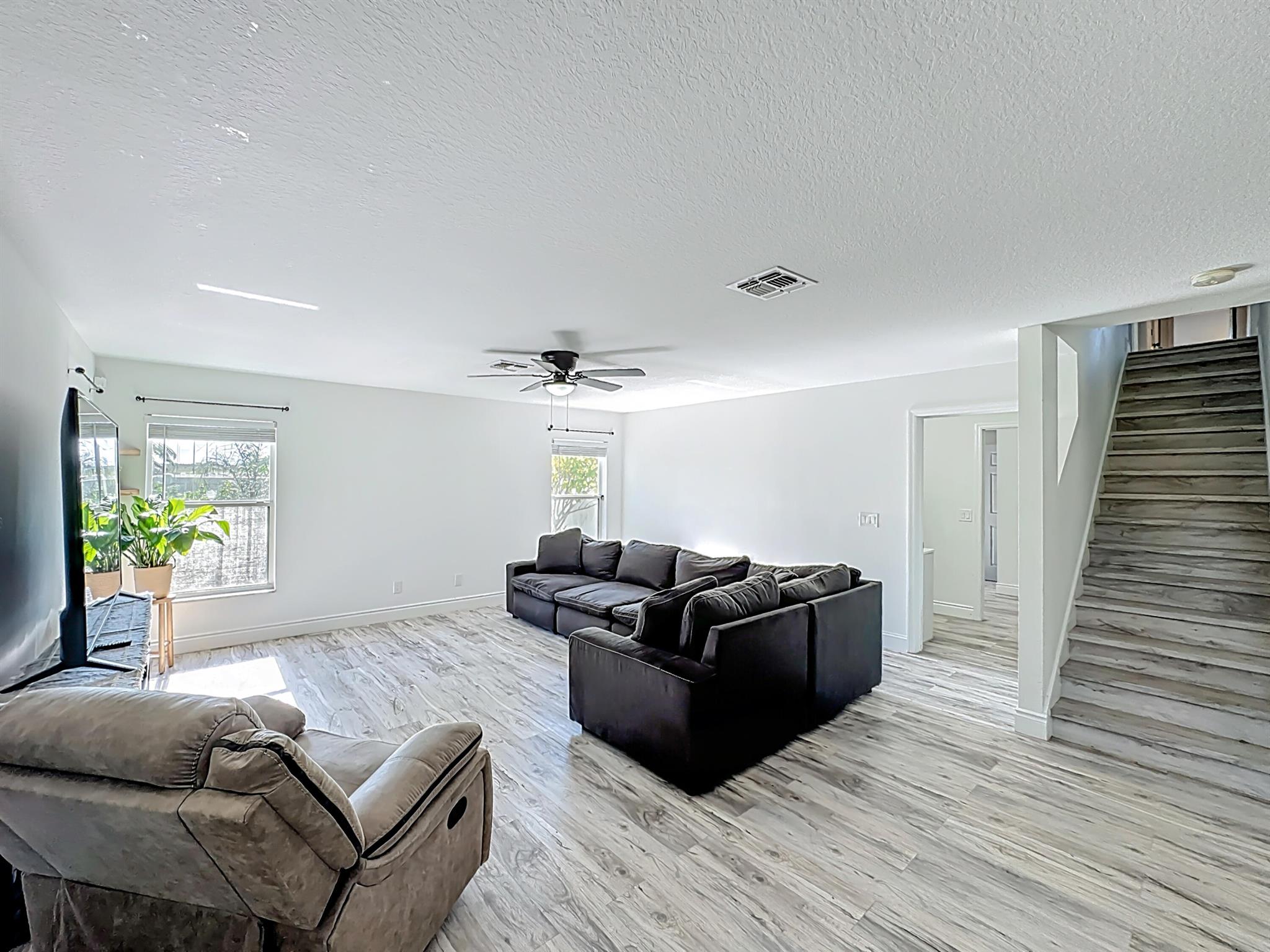 SOUTHMEADOW - Residential