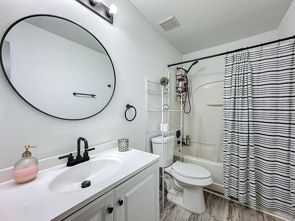 SOUTHMEADOW - Residential