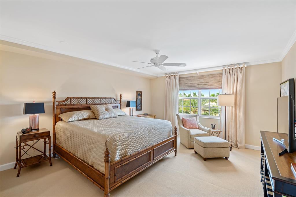 THREE THIRTY COCOANUT ROW CONDO - Residential