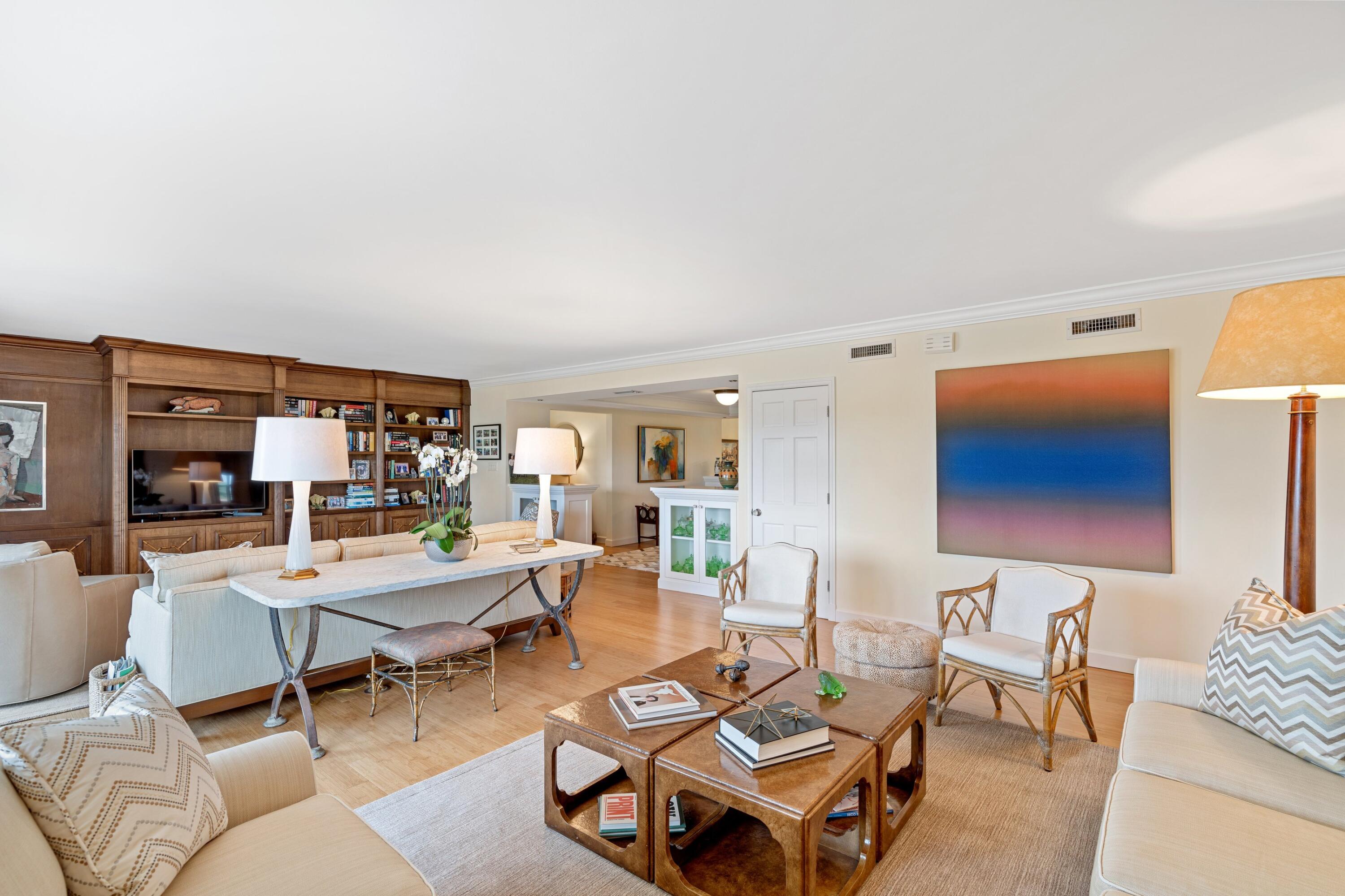 THREE THIRTY COCOANUT ROW CONDO - Residential