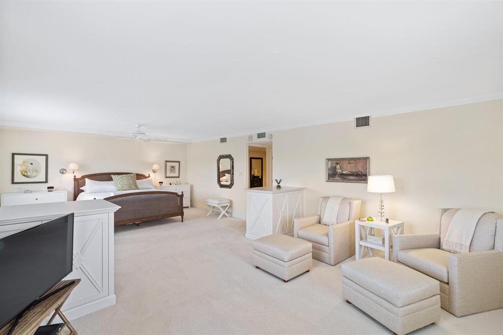 THREE THIRTY COCOANUT ROW CONDO - Residential