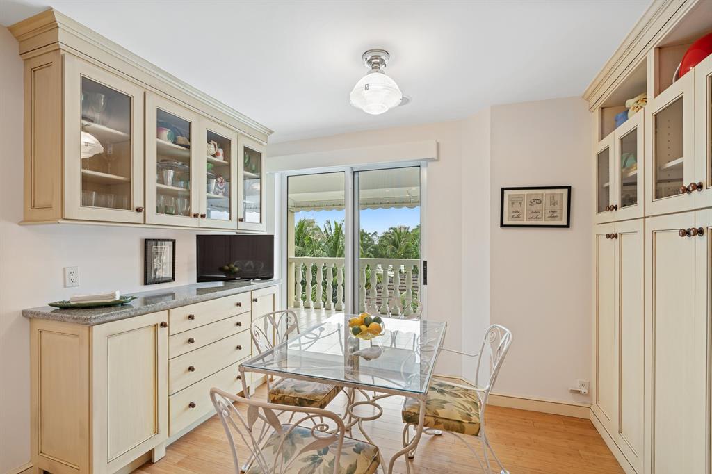 THREE THIRTY COCOANUT ROW CONDO - Residential