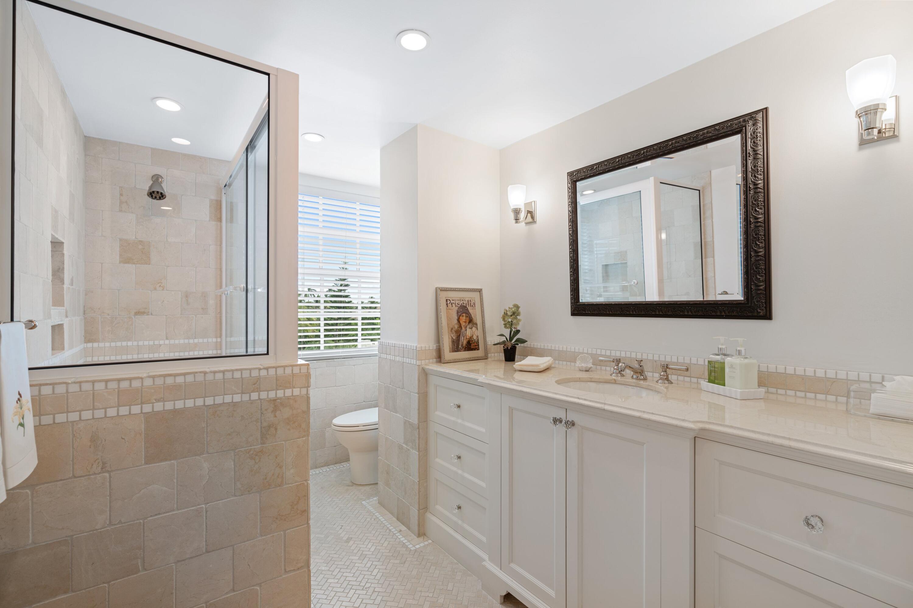 THREE THIRTY COCOANUT ROW CONDO - Residential