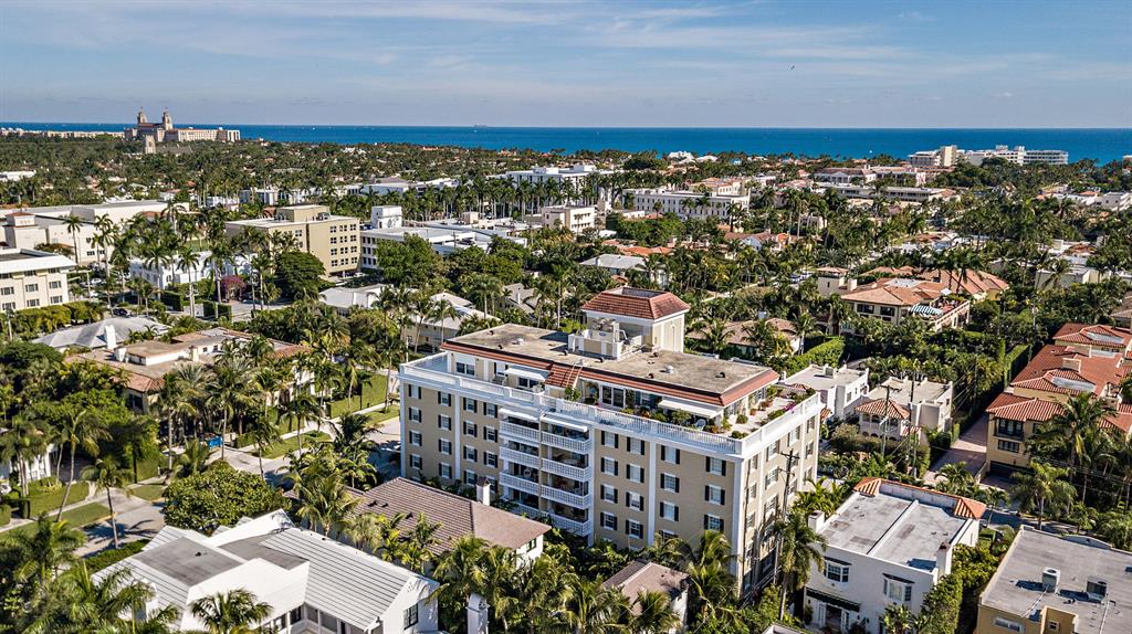 THREE THIRTY COCOANUT ROW CONDO - Residential