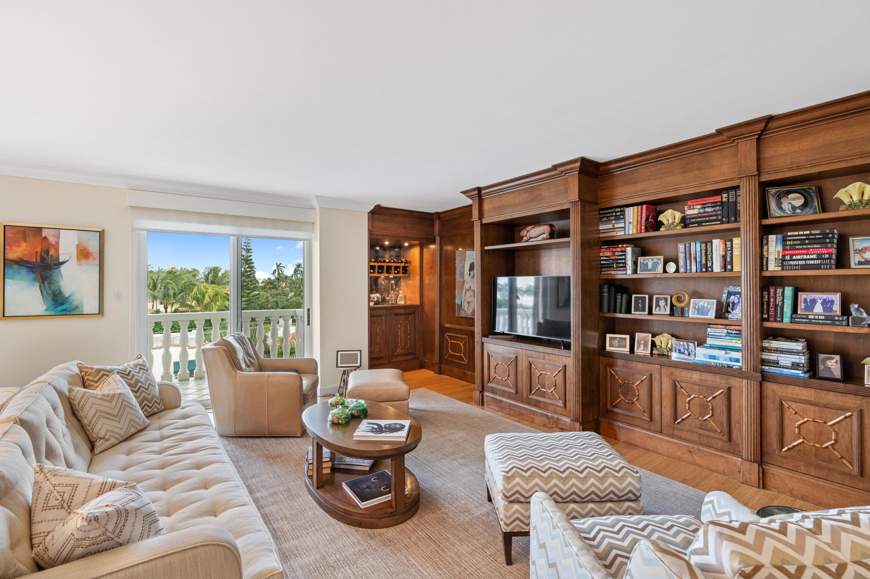 THREE THIRTY COCOANUT ROW CONDO - Residential