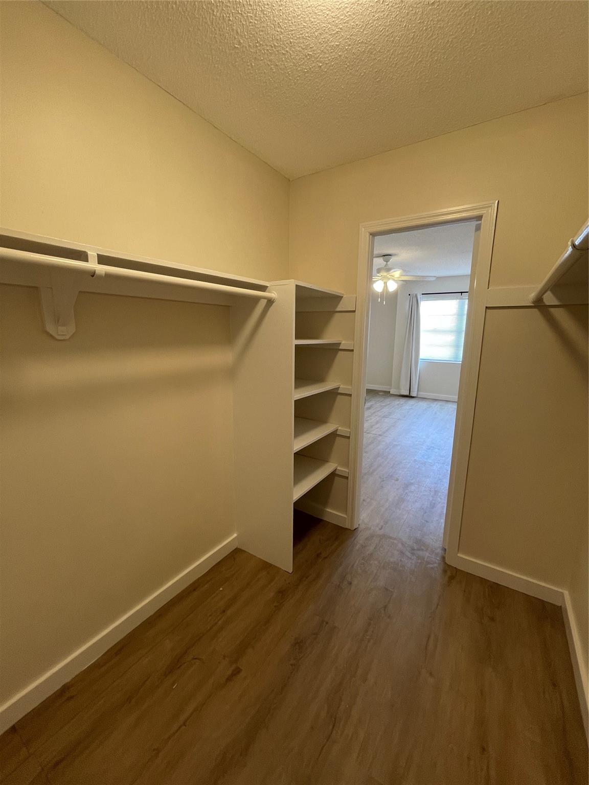 COUNTRY CLUB TOWERS CONDO - Residential Lease