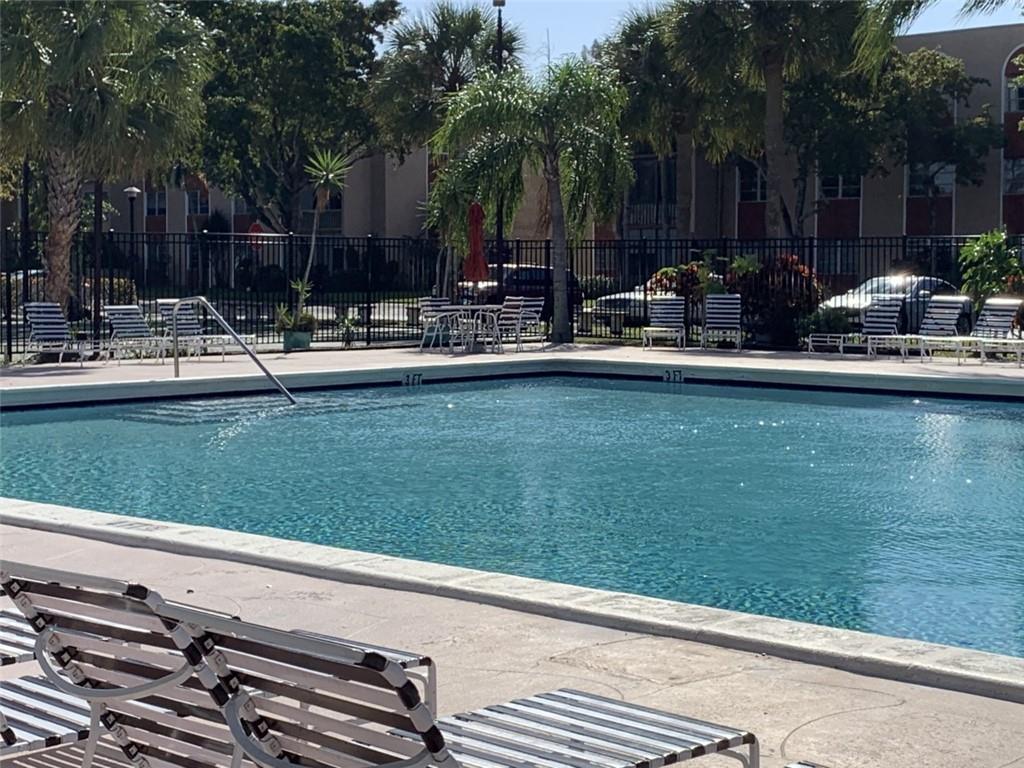 Oakbrook Village - Residential