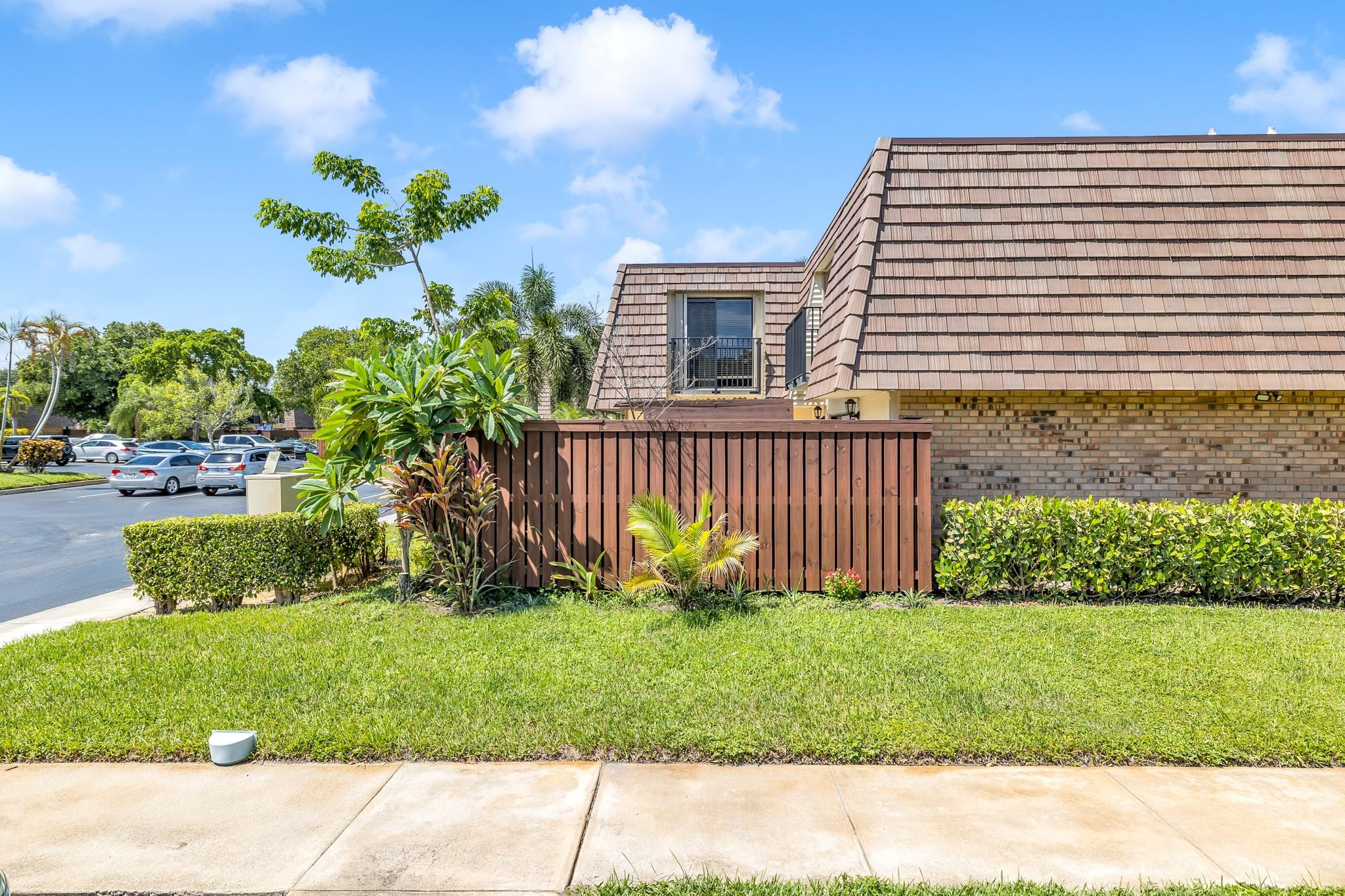 COURTYARDS OF WATERFORD - Residential Lease