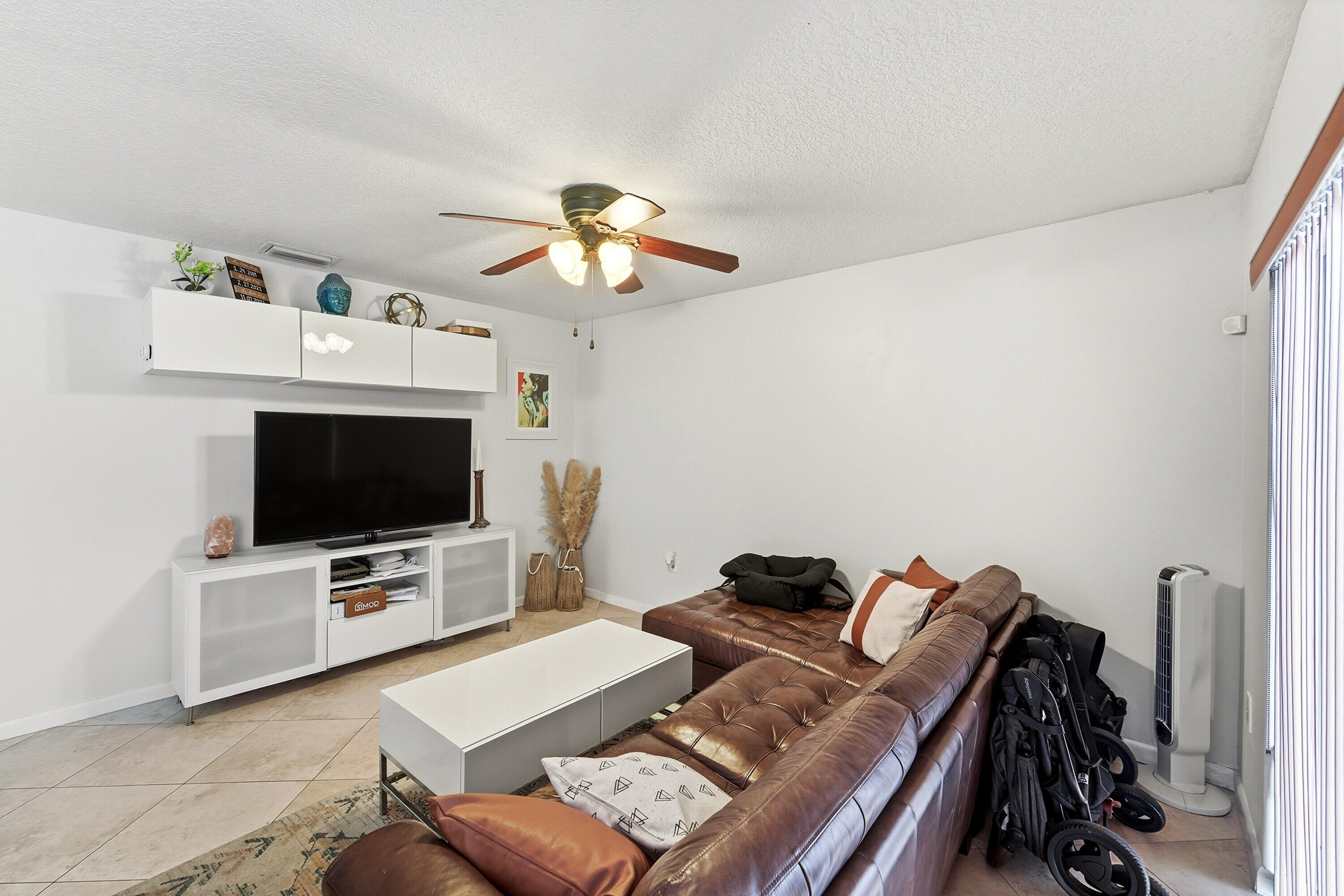 SAWGRASS ESTATES - Residential