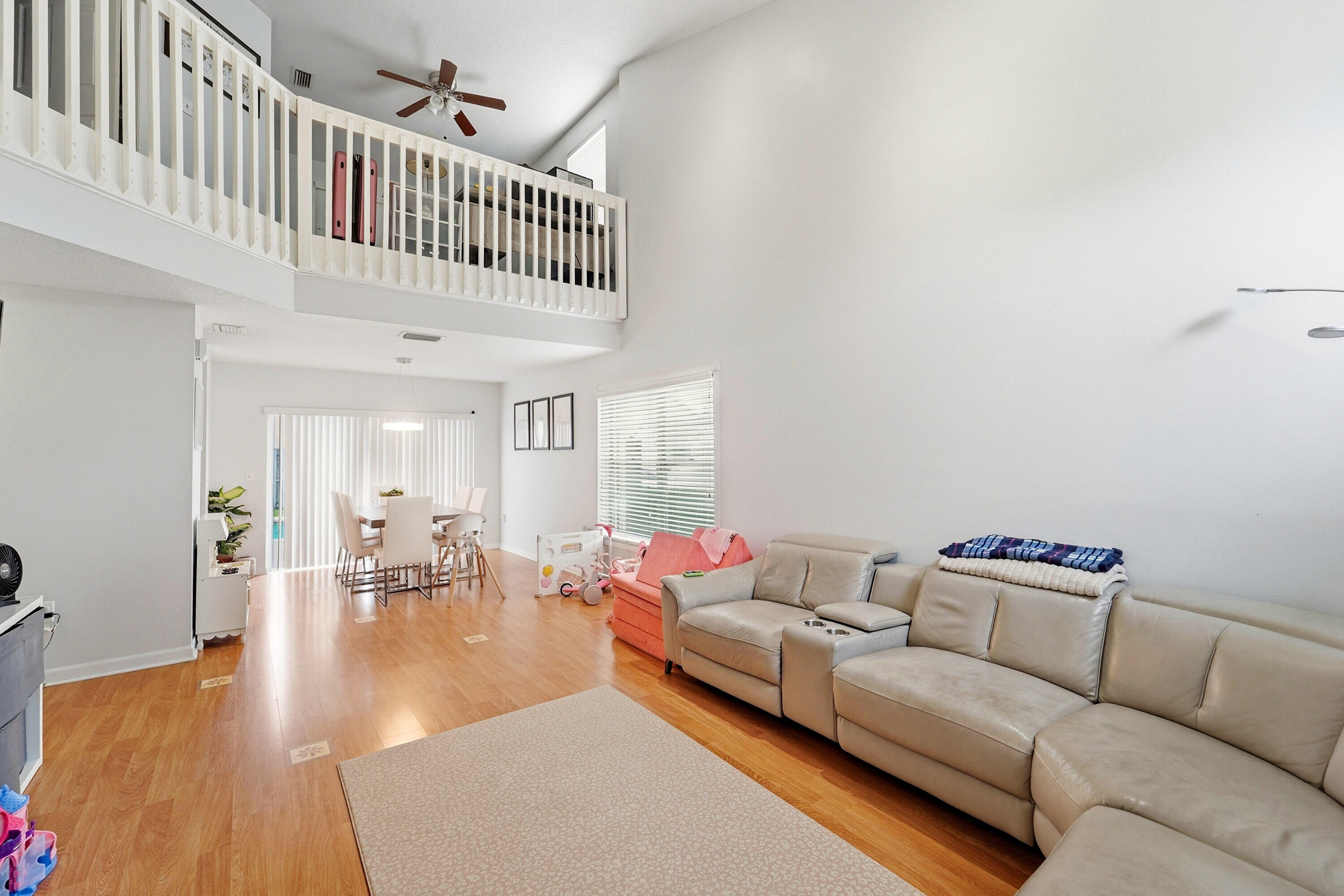 View photos, virtual tours, details... 3275 NW 122nd Avenue