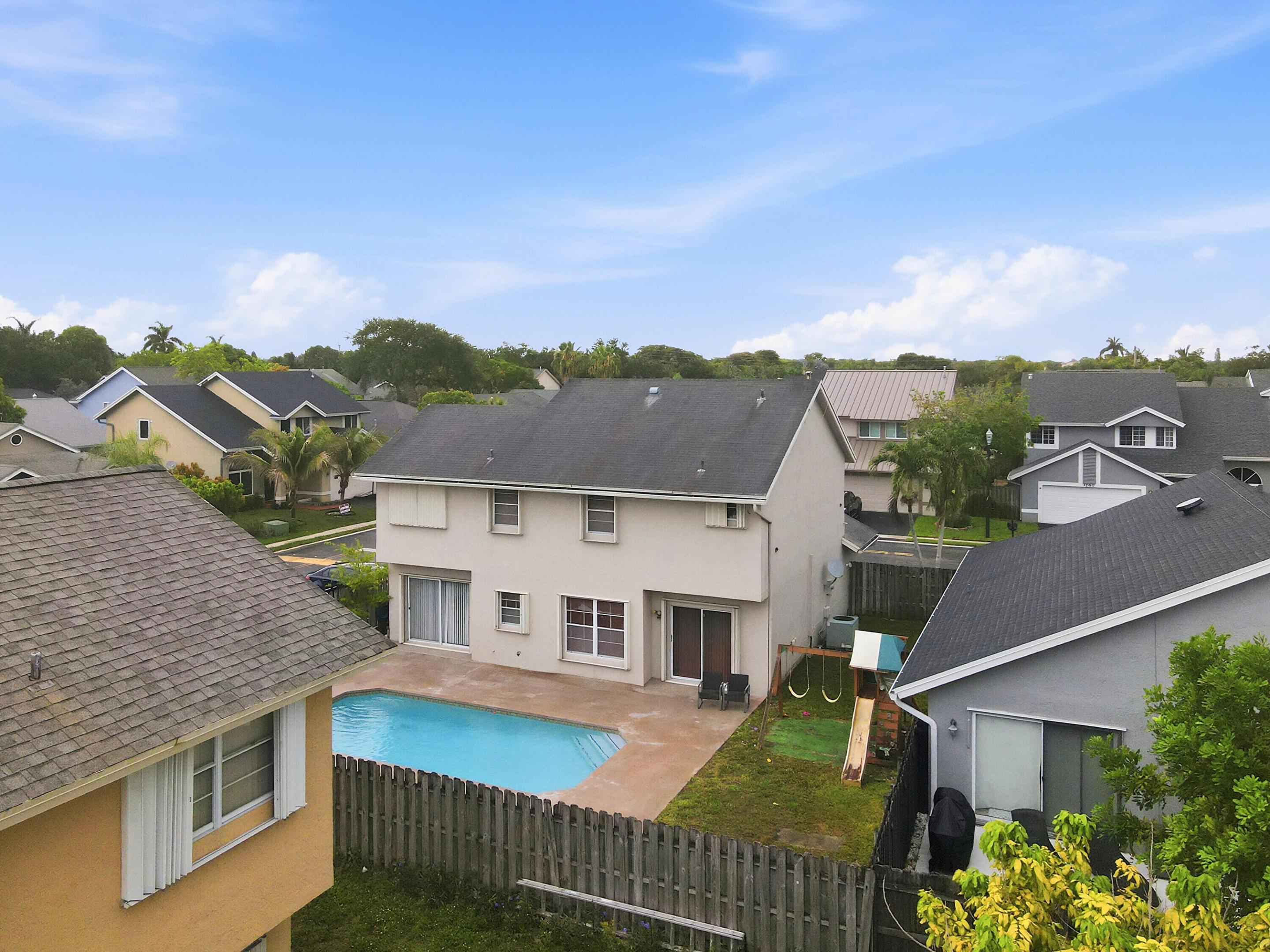 SAWGRASS ESTATES - Residential