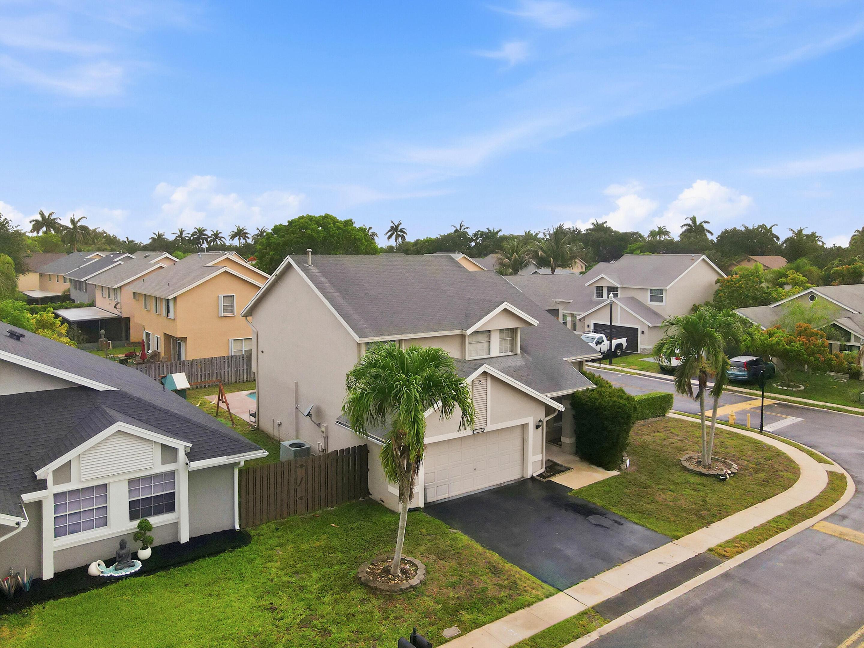 SAWGRASS ESTATES - Residential