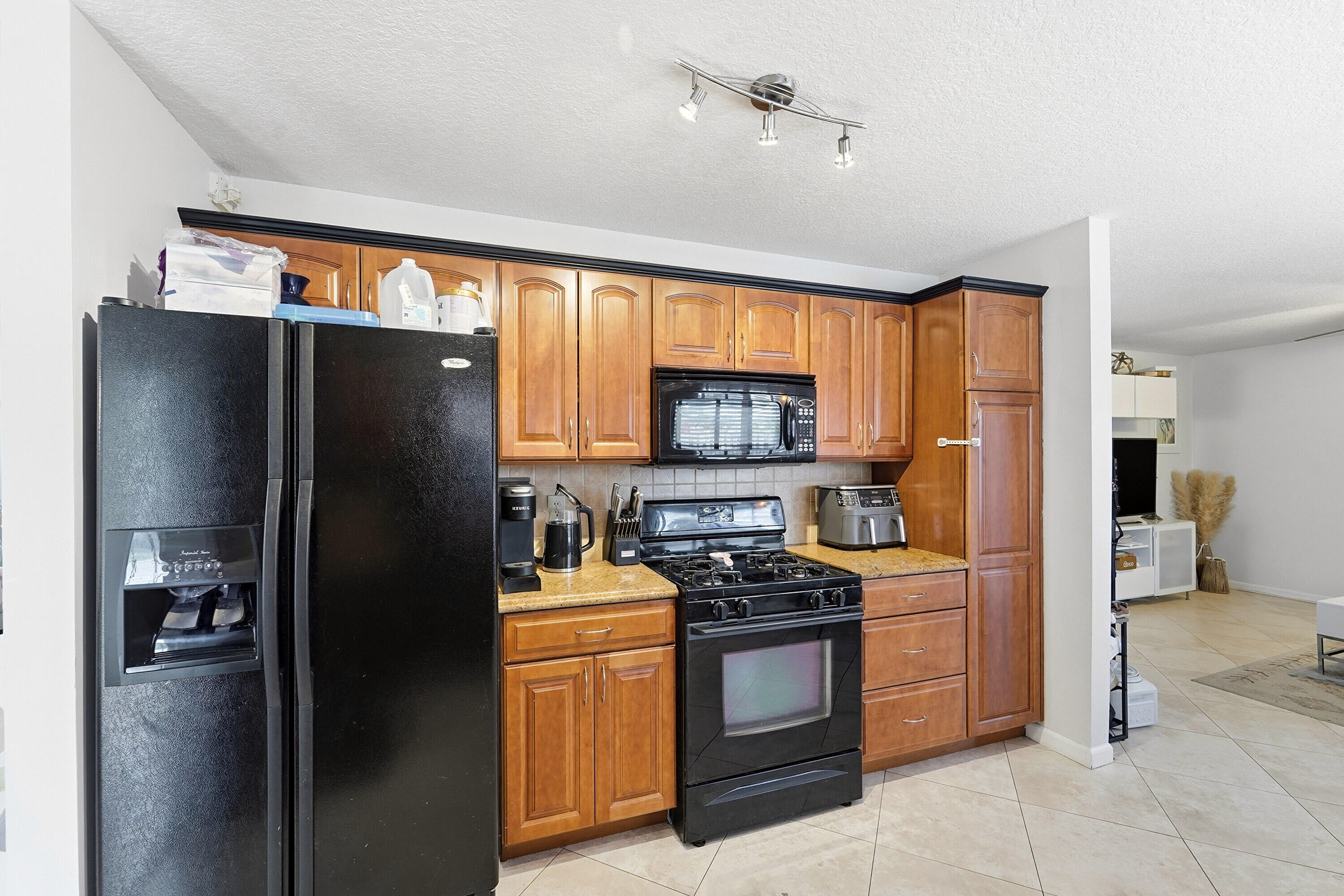 SAWGRASS ESTATES - Residential