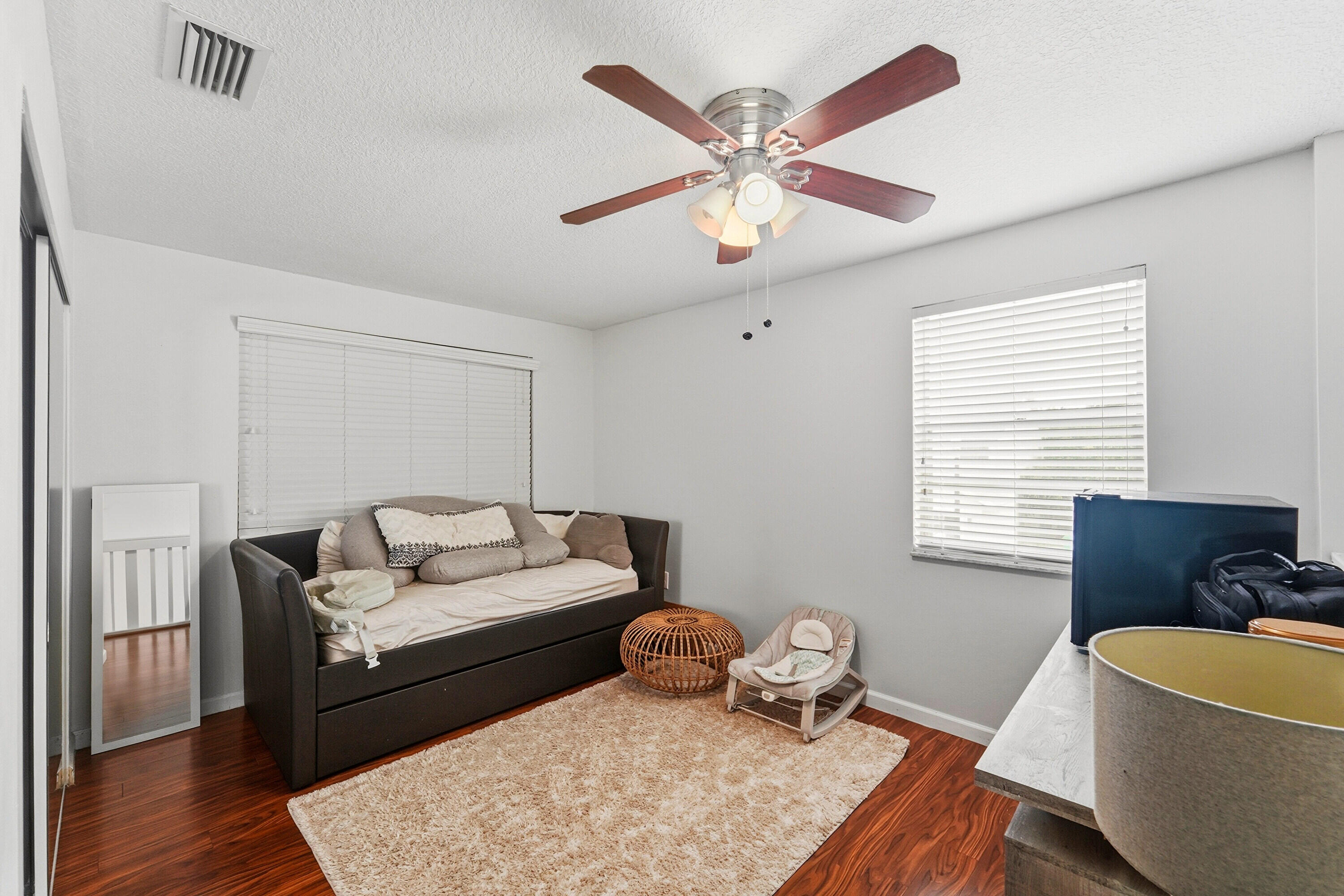 SAWGRASS ESTATES - Residential