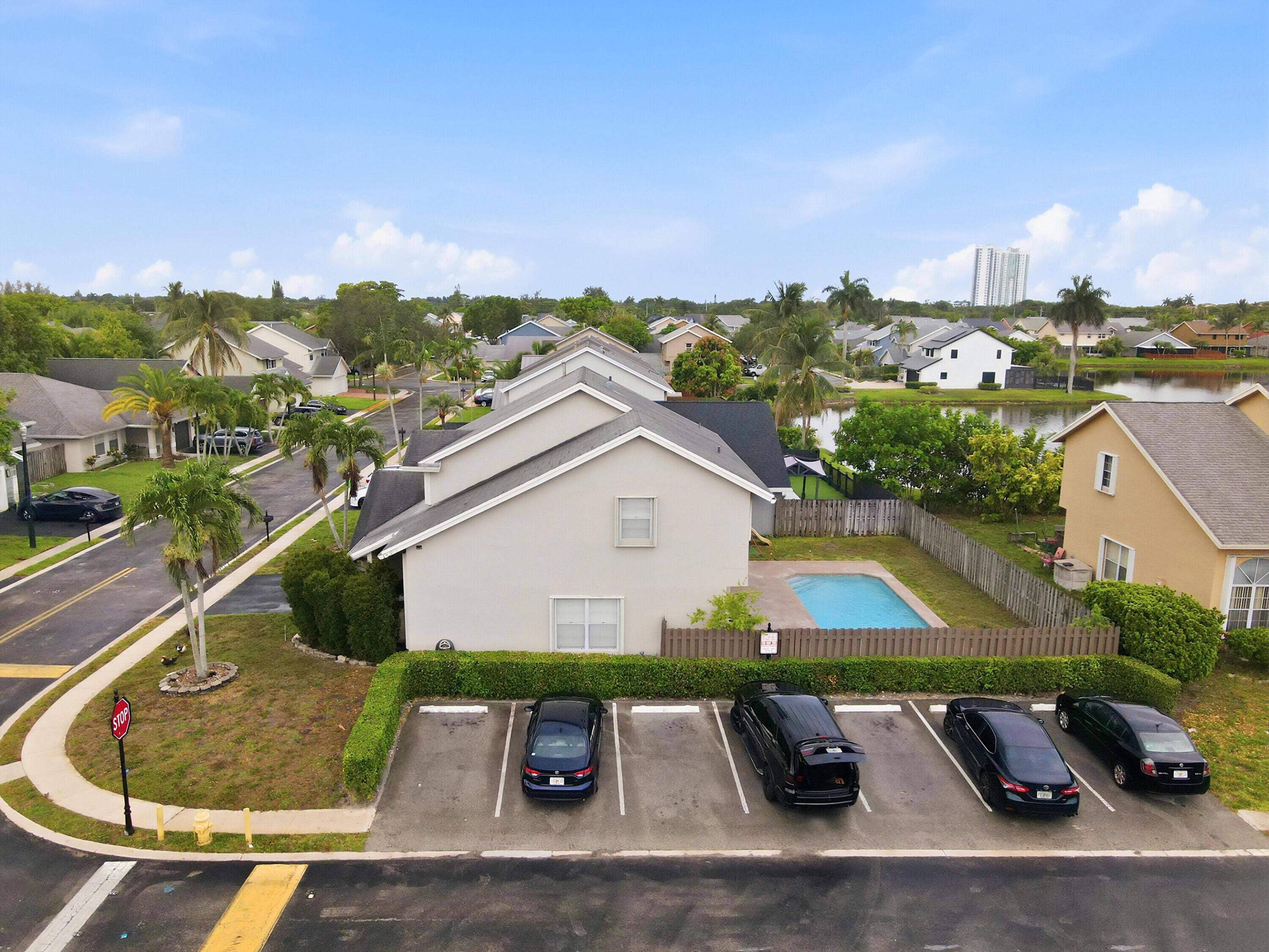 SAWGRASS ESTATES - Residential