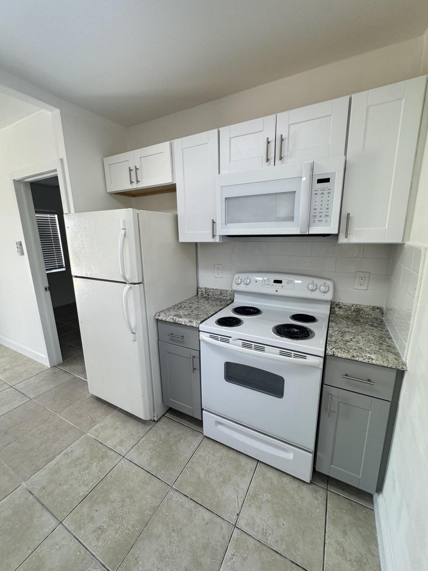 LAKE WORTH HEIGHTS - Residential Lease