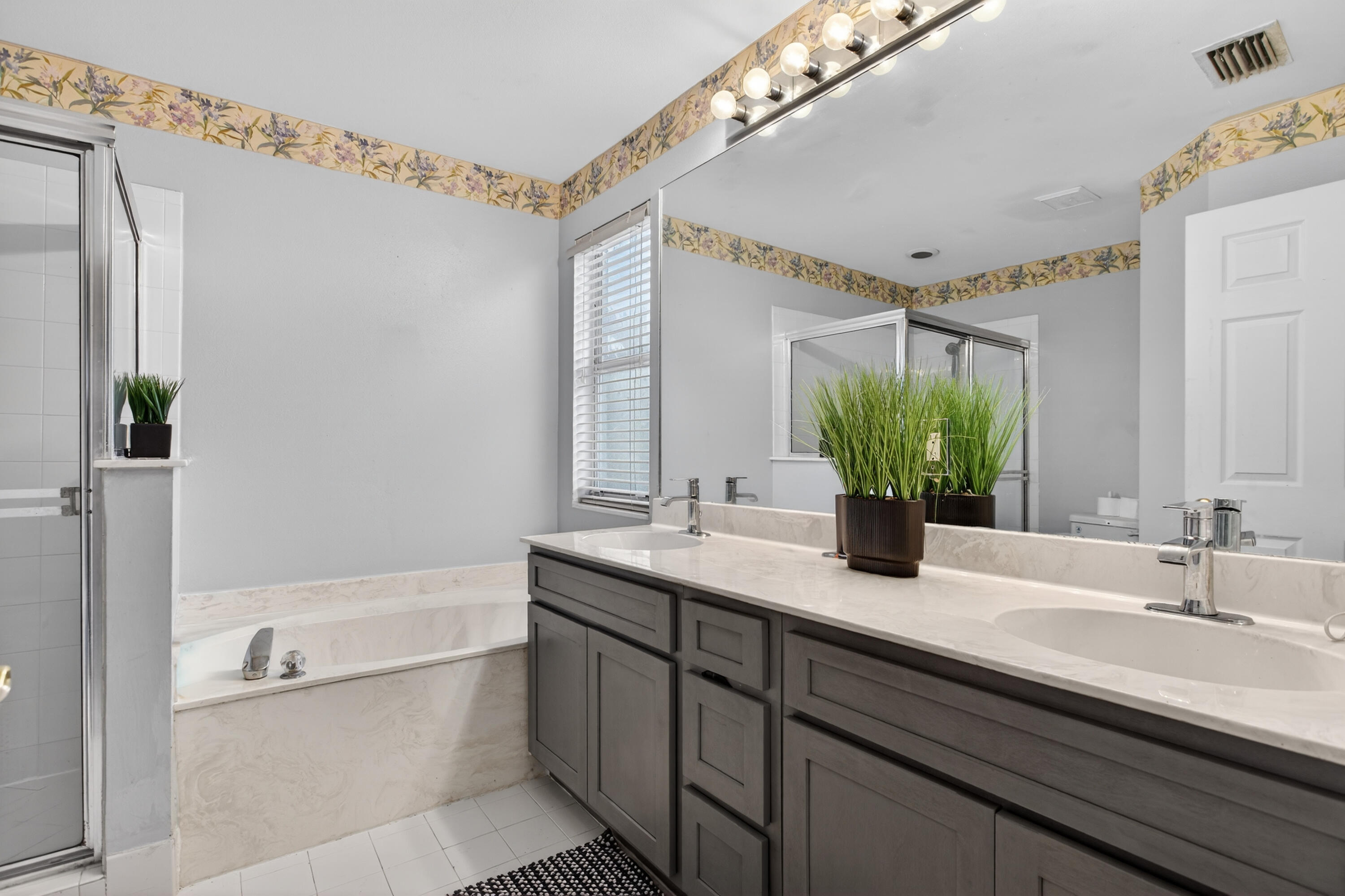 COCOBAY - Residential