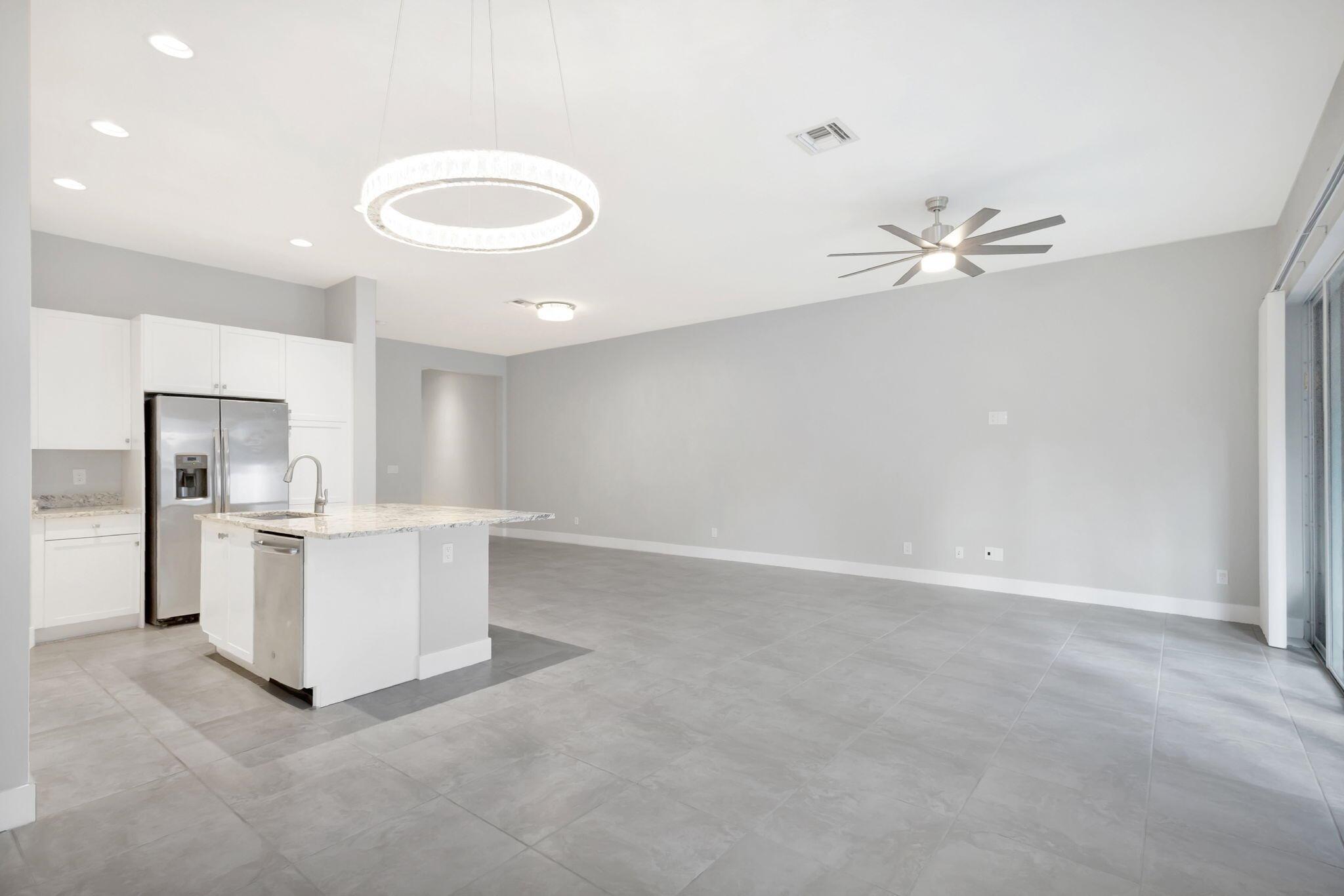 POINTE MIDTOWN - Residential Lease