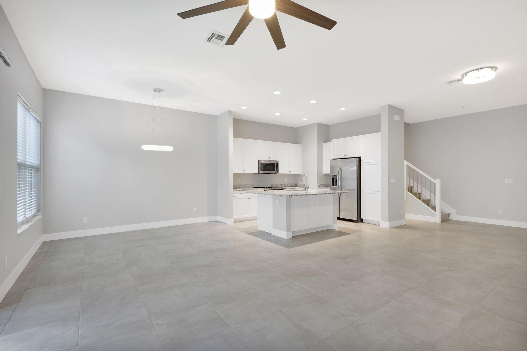 POINTE MIDTOWN - Residential Lease