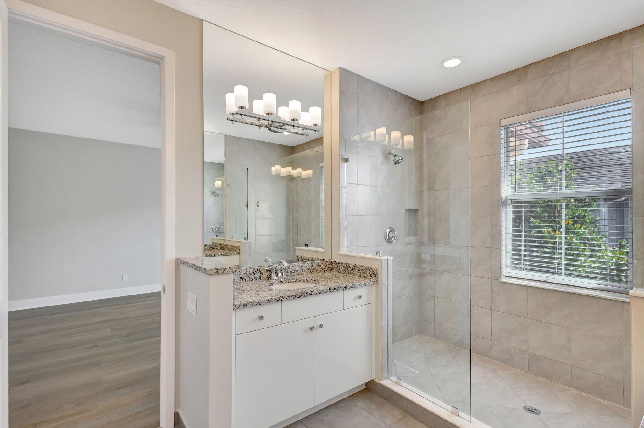 POINTE MIDTOWN - Residential Lease