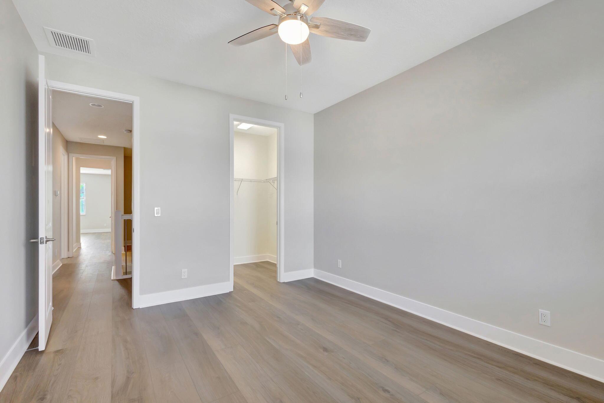 POINTE MIDTOWN - Residential Lease