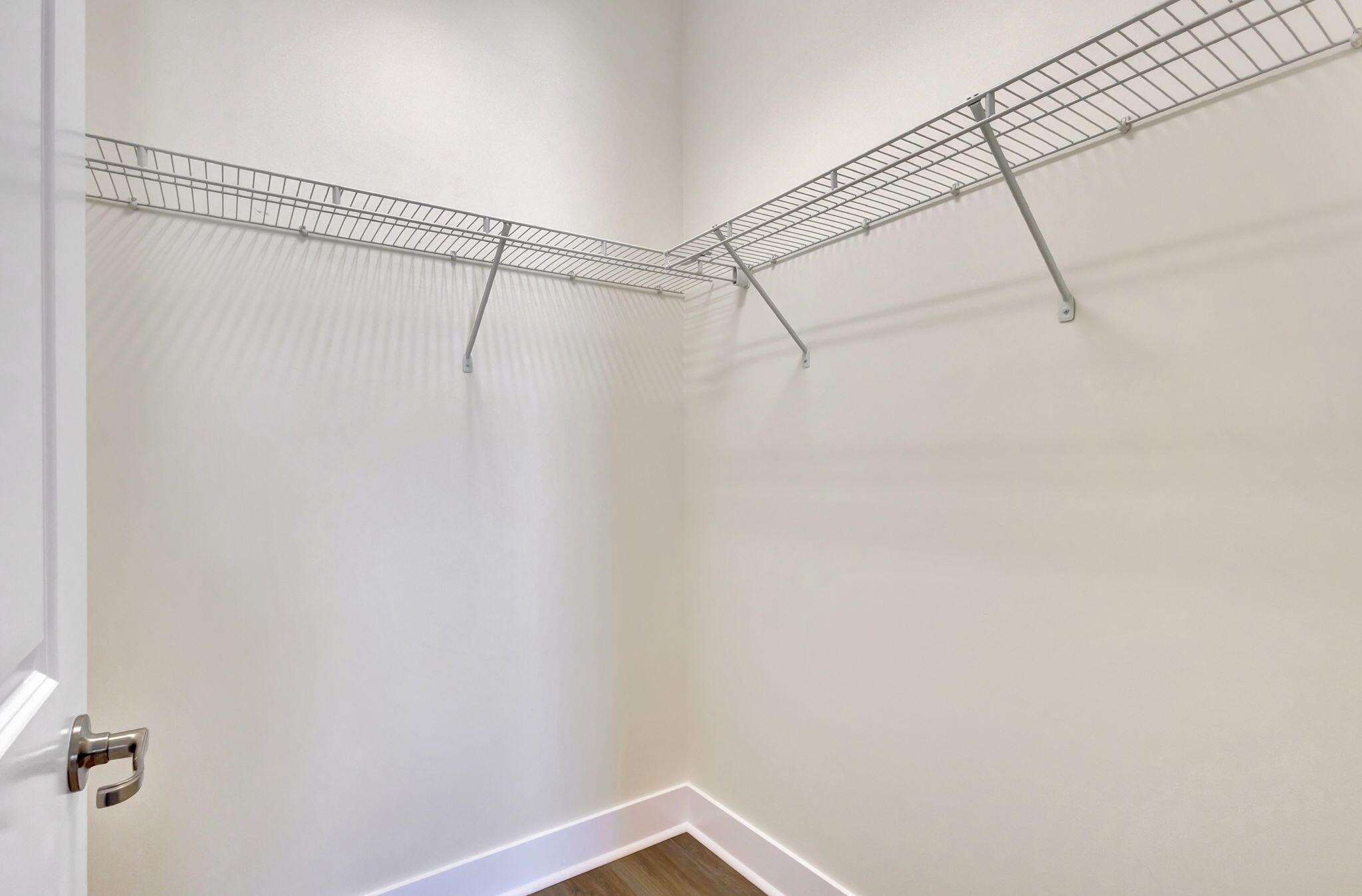 POINTE MIDTOWN - Residential Lease