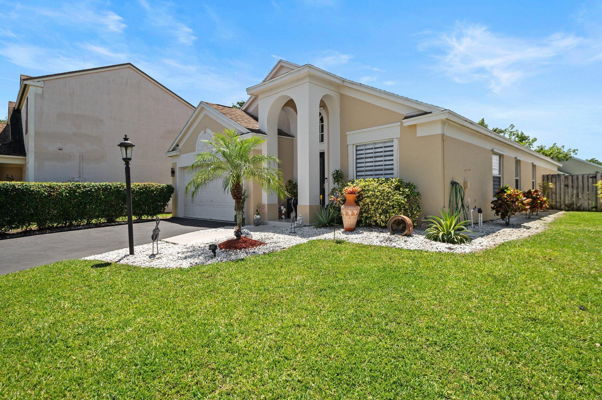 39 Teal Way