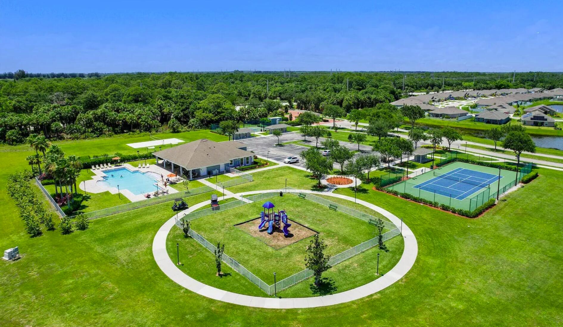 WATERSTONE PHASE THREE - Residential