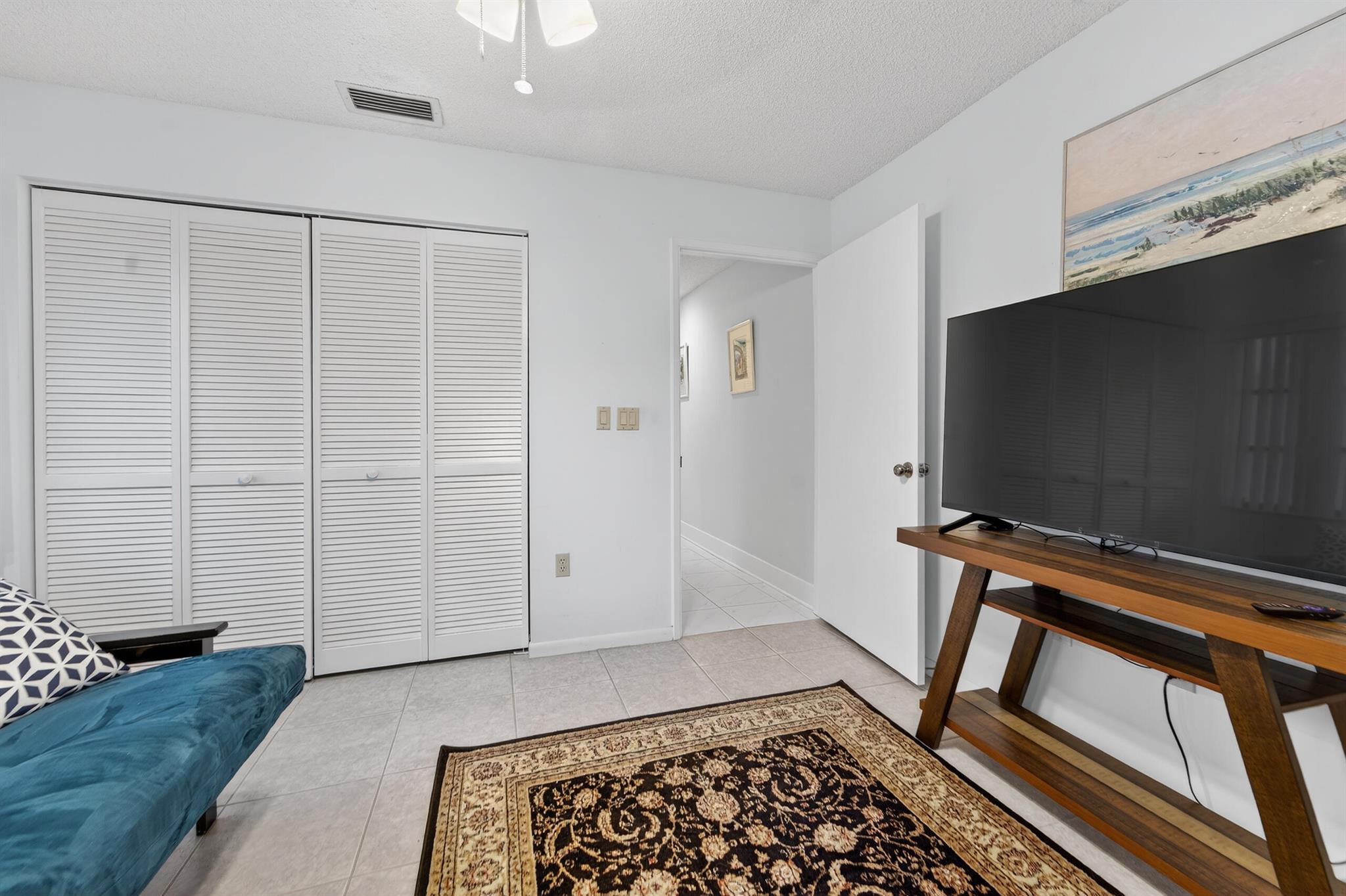 HUNTINGTON POINTE - Residential Lease