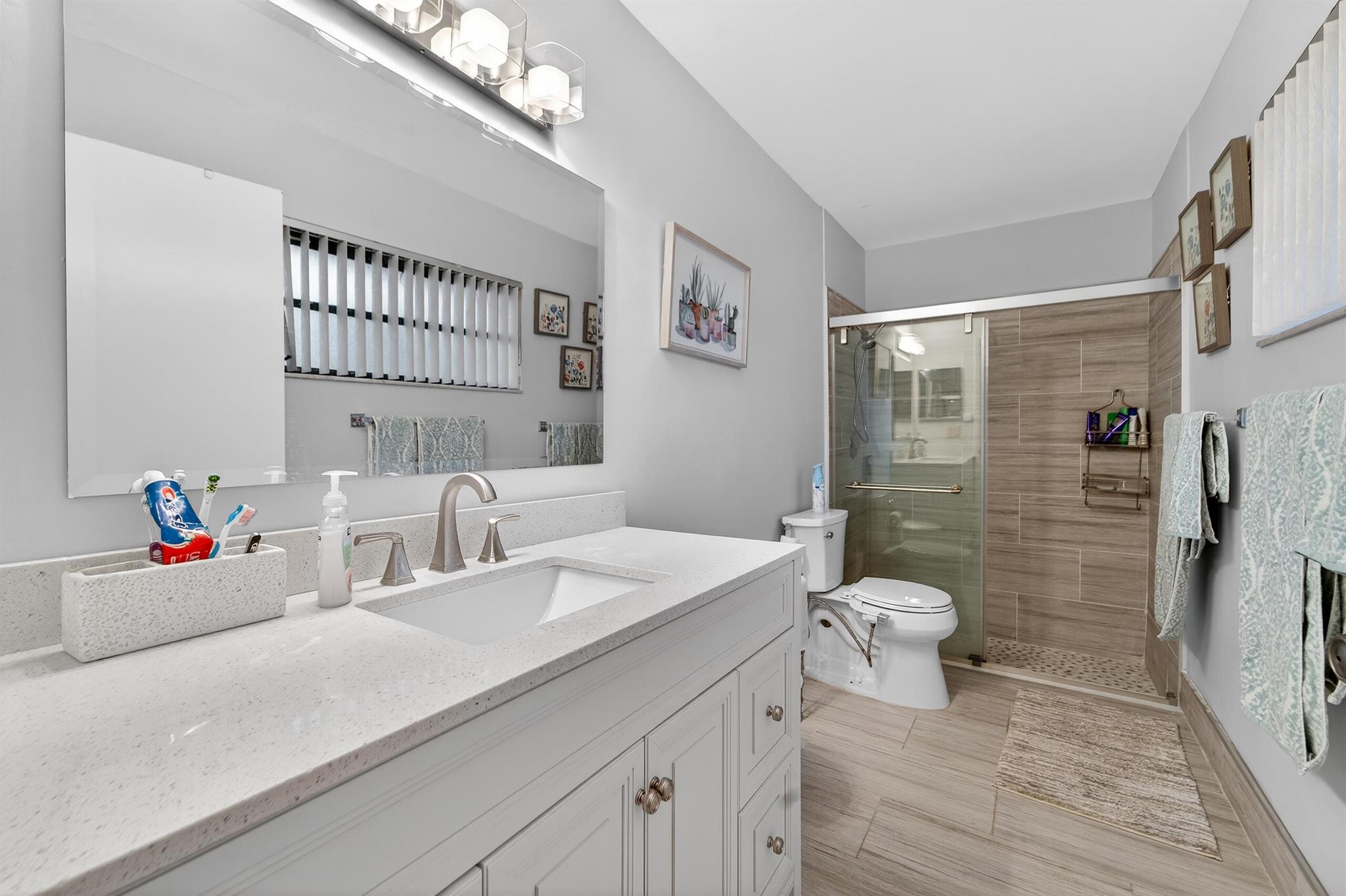 HUNTINGTON POINTE - Residential Lease