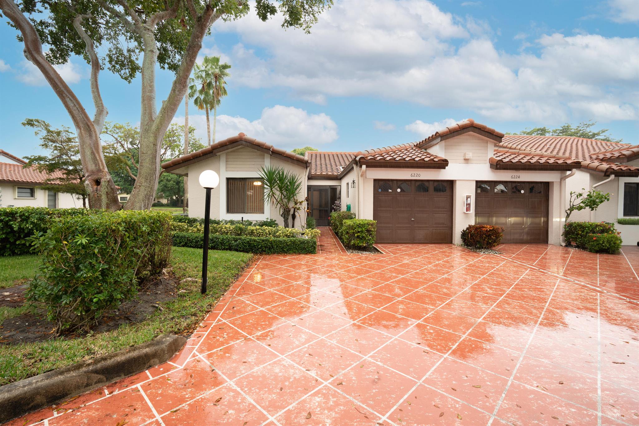 HUNTINGTON POINTE - Residential Lease