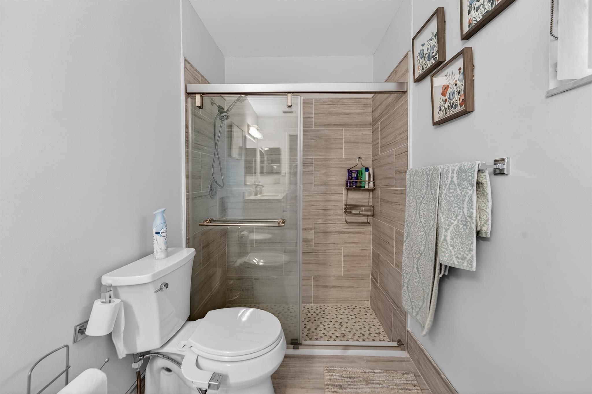 HUNTINGTON POINTE - Residential Lease