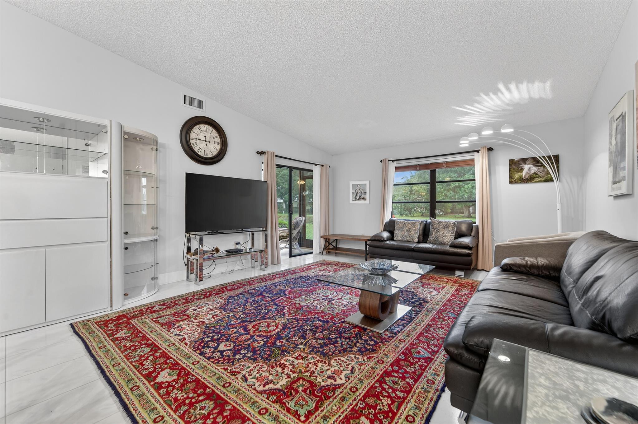 HUNTINGTON POINTE - Residential Lease