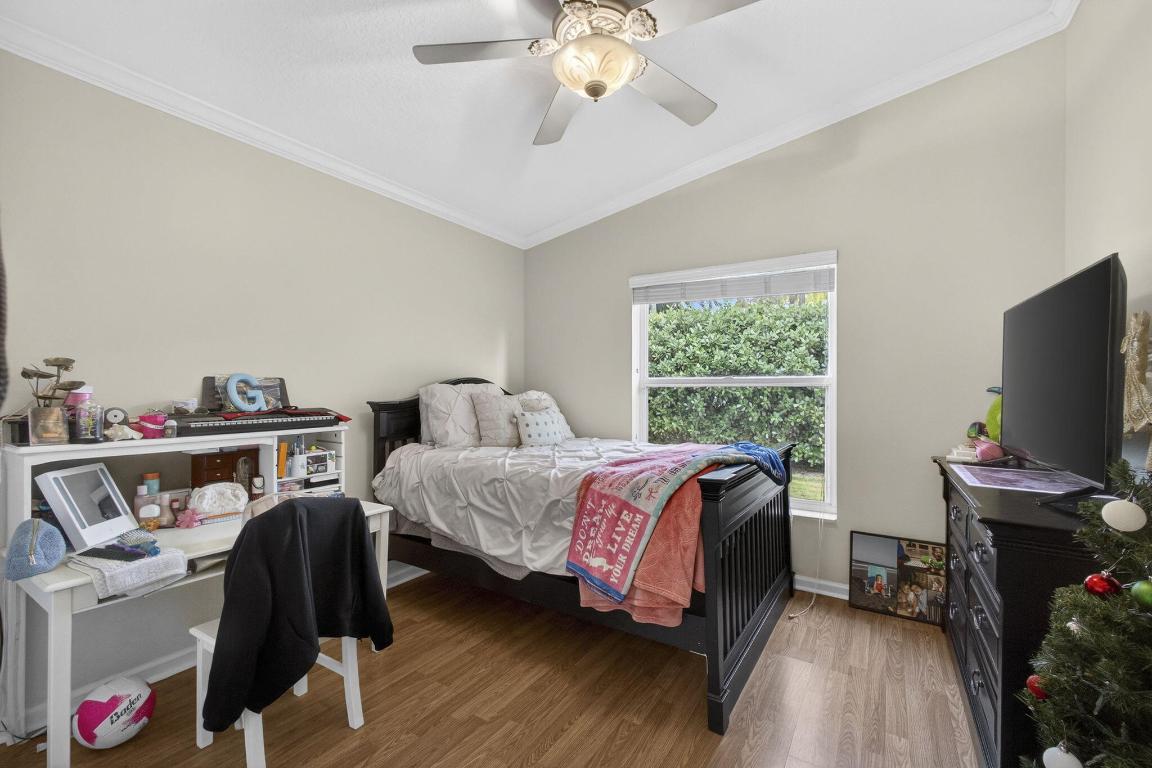 ESTATES OF ROYAL PALM BEACH 5 - Residential Lease