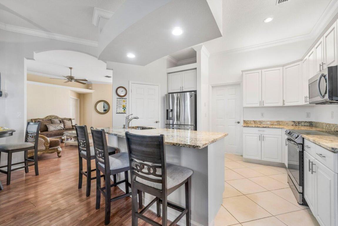 ESTATES OF ROYAL PALM BEACH 5 - Residential Lease