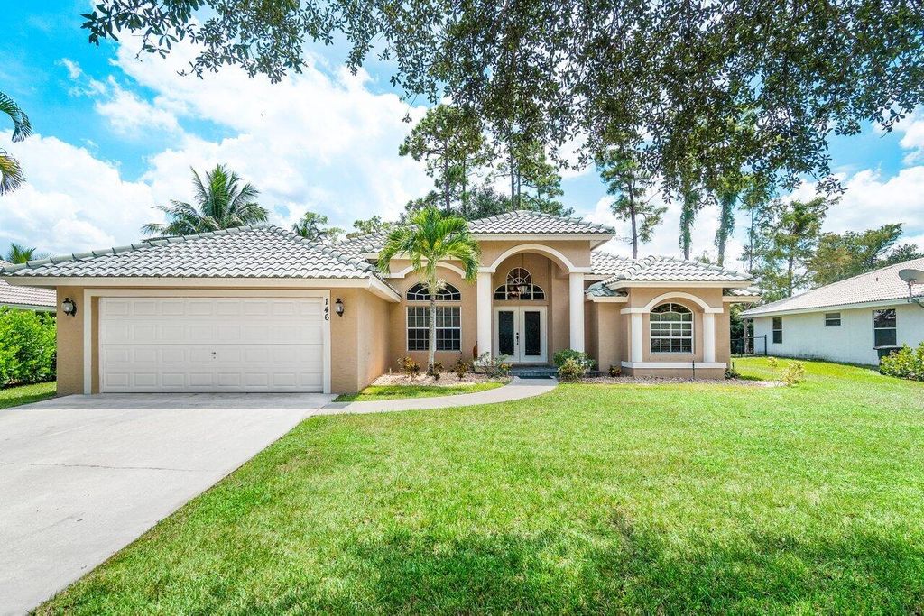 Photo of 146 Fernwood Crescent, Royal Palm Beach, FL 33411 (MLS # R11149019)